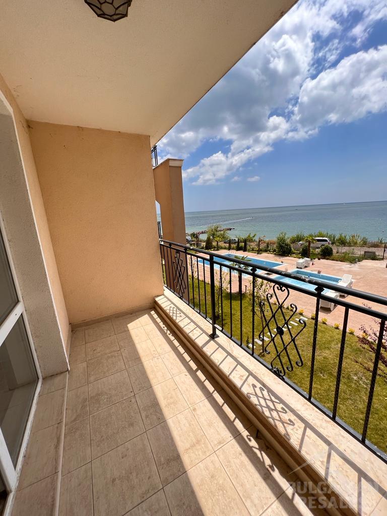 Просторен апартамент на брега на морето в Свети Влас ID: 5389 - Снимка 4