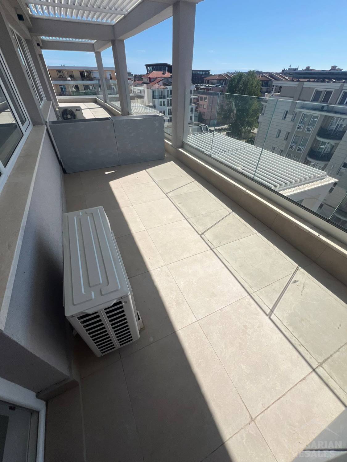 Kawalerka z widokiem na basen w prestiżowym nowym budynku w Słonecznym Brzegu ID: 6213 - Фото2