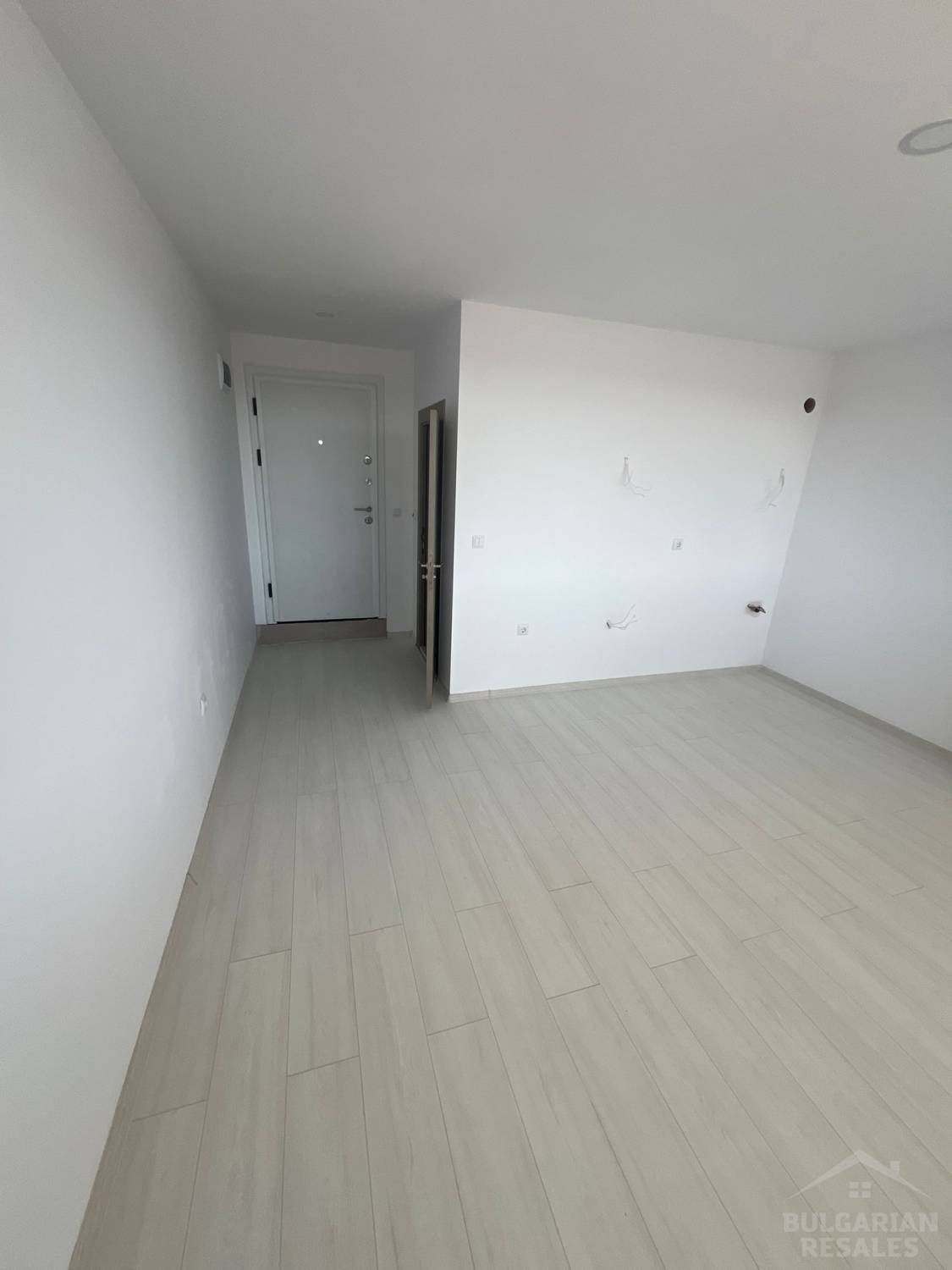Kawalerka z widokiem na basen w prestiżowym nowym budynku w Słonecznym Brzegu ID: 6213 - Фото3