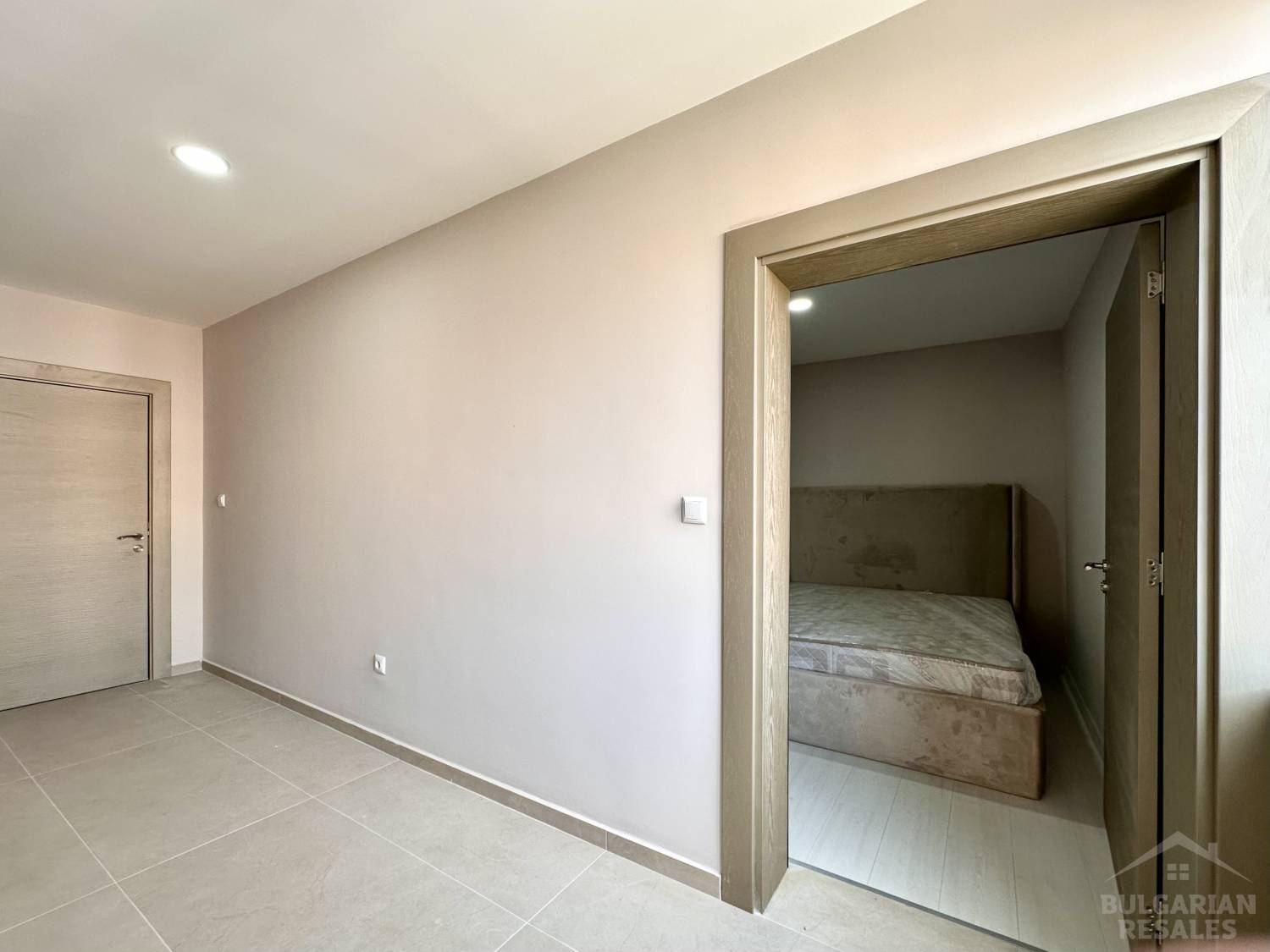 Дизайнерски ремонт, отделна спалня, нов комплекс „J'Adore Secret Garden“ ID: 5978 - Снимка 8