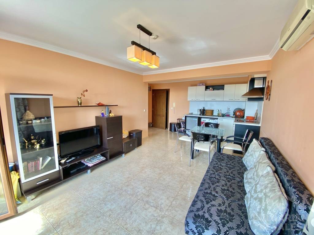 Výhľad na bazén, apartmán pár krokov od pláže, Sveti Vlas ID: 5937 - Фото2