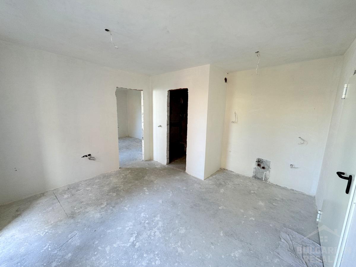 Апартамент в жилищна сграда на 200 м от плажа ID: 5372 - Снимка 4