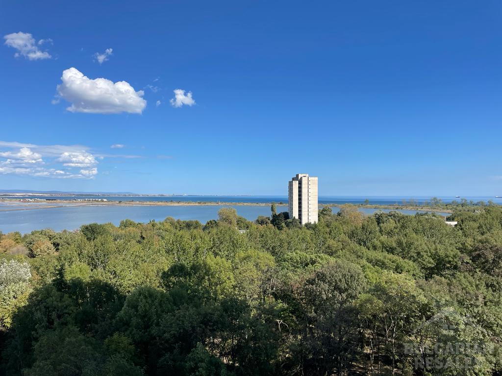 Two bedroom flat in a premium class complex in Burgas ID: 3993 - Photo 2