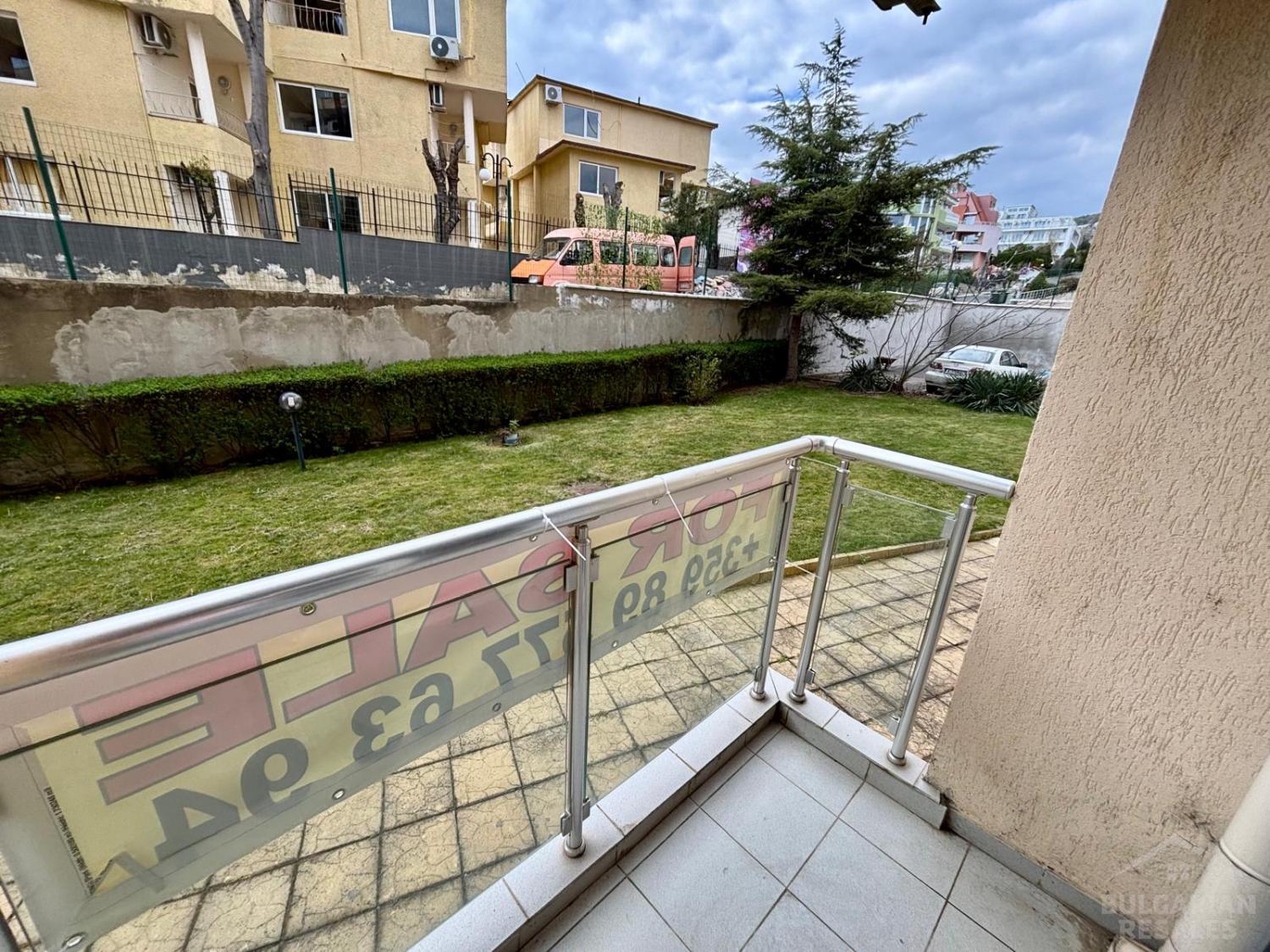 Apartment one step away from the beach - complex 