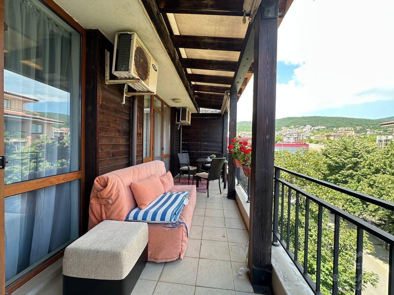 Apartmán s výhľadom na more a hory vo vynikajúcej lokalite Sveti Vlas ID: 6316 - Фото3