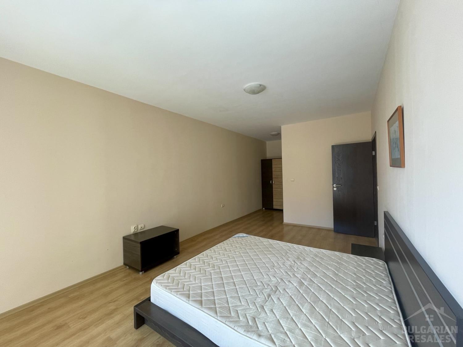 Просторен апартамент с две тераси и изглед към басейна в Свети Влас ID: 5473 - Снимка 12