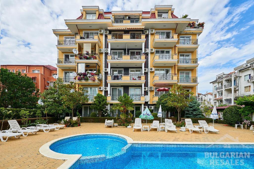 Продажба на студио с изглед към басейна в „Магнолия Резиденс“ ID: 5495 - Снимка 1