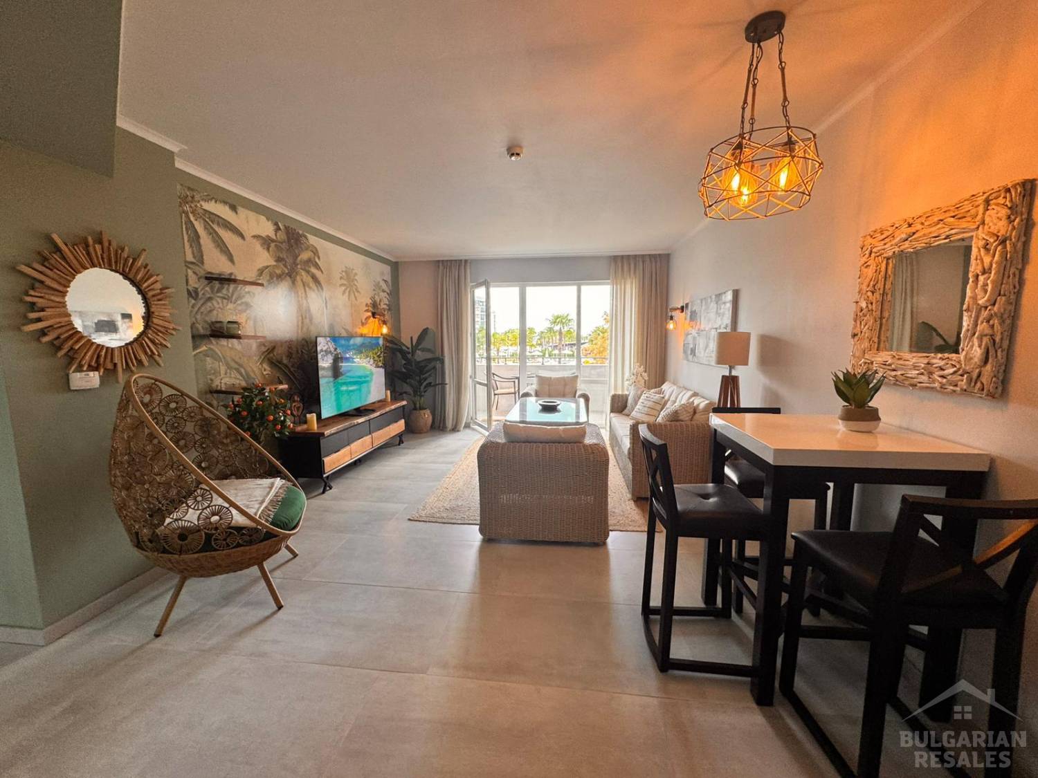 Beachfront, “Majestic Beach Resort” complex, apartment with designer interiors ID: 6090 - Photo 3