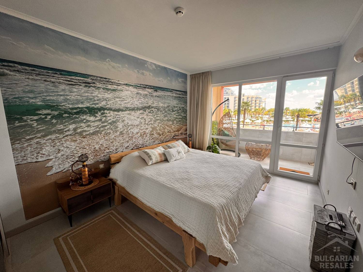 Beachfront, “Majestic Beach Resort” complex, apartment with designer interiors ID: 6090 - Photo 9