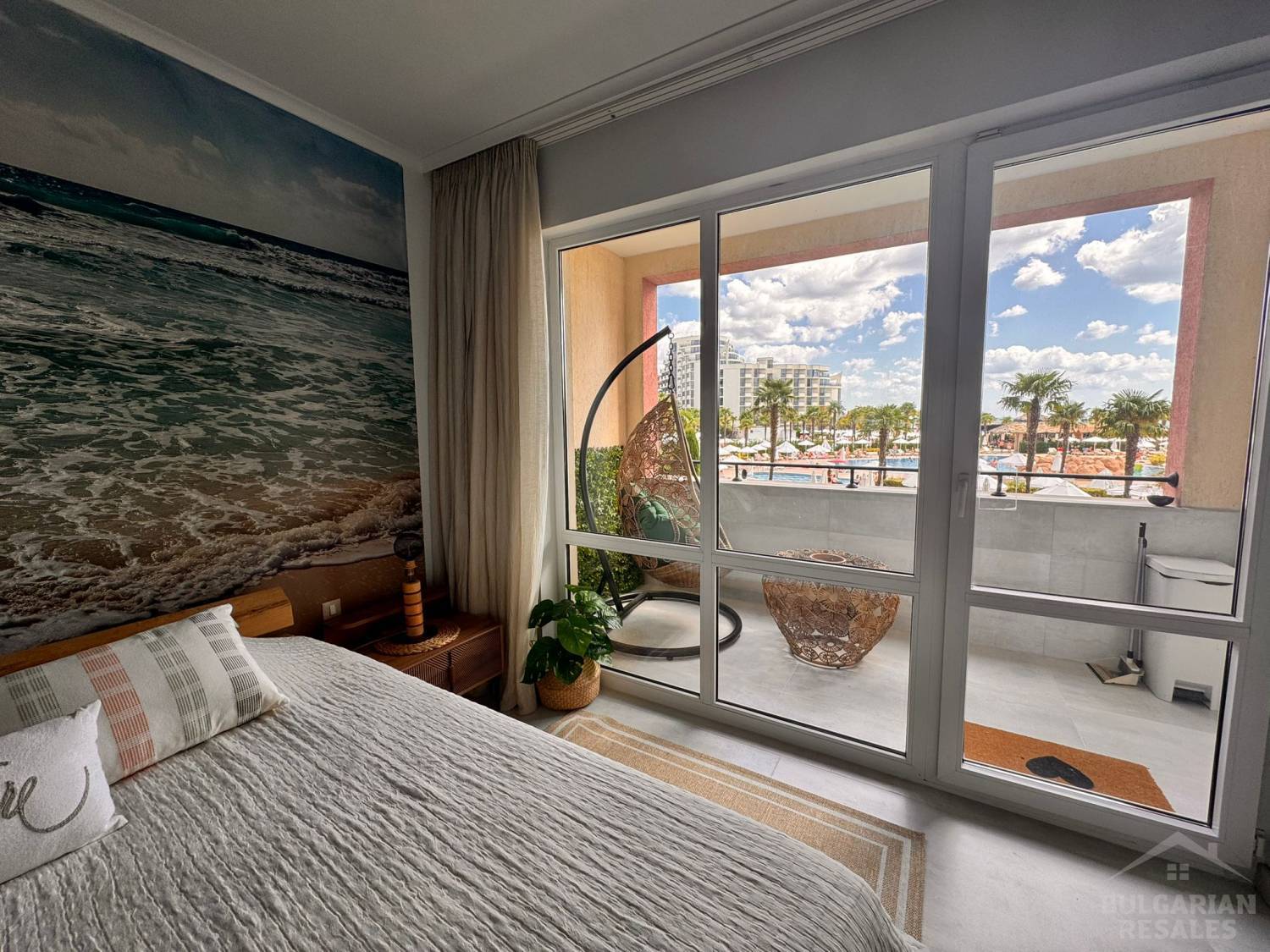 Beachfront, “Majestic Beach Resort” complex, apartment with designer interiors ID: 6090 - Photo 10