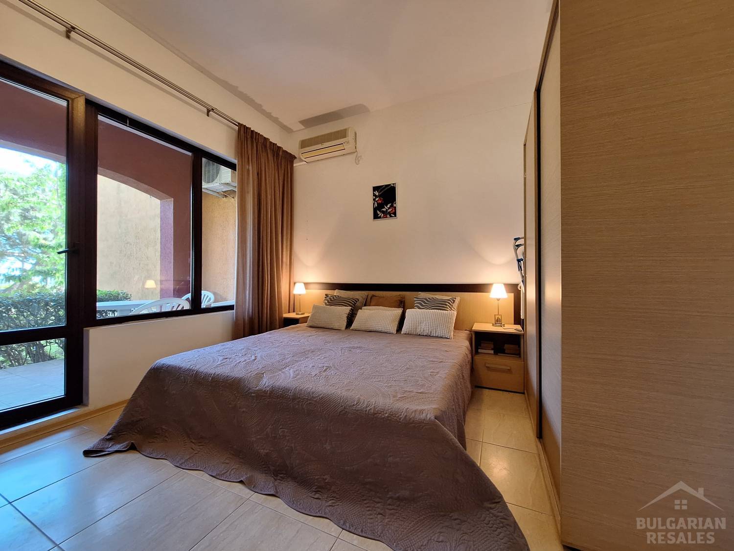 Первая линия! Апартамент с мебелью в комплексе 