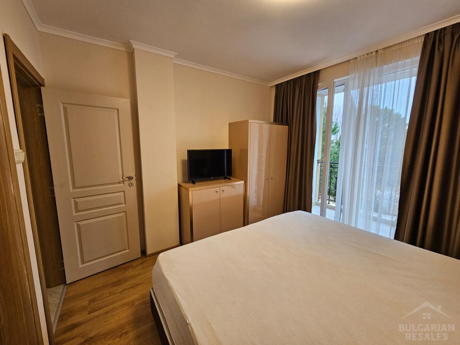 Priestranný a útulný: dvojizbový byt s výhľadom na bazén  ID: 4715 - Фото8