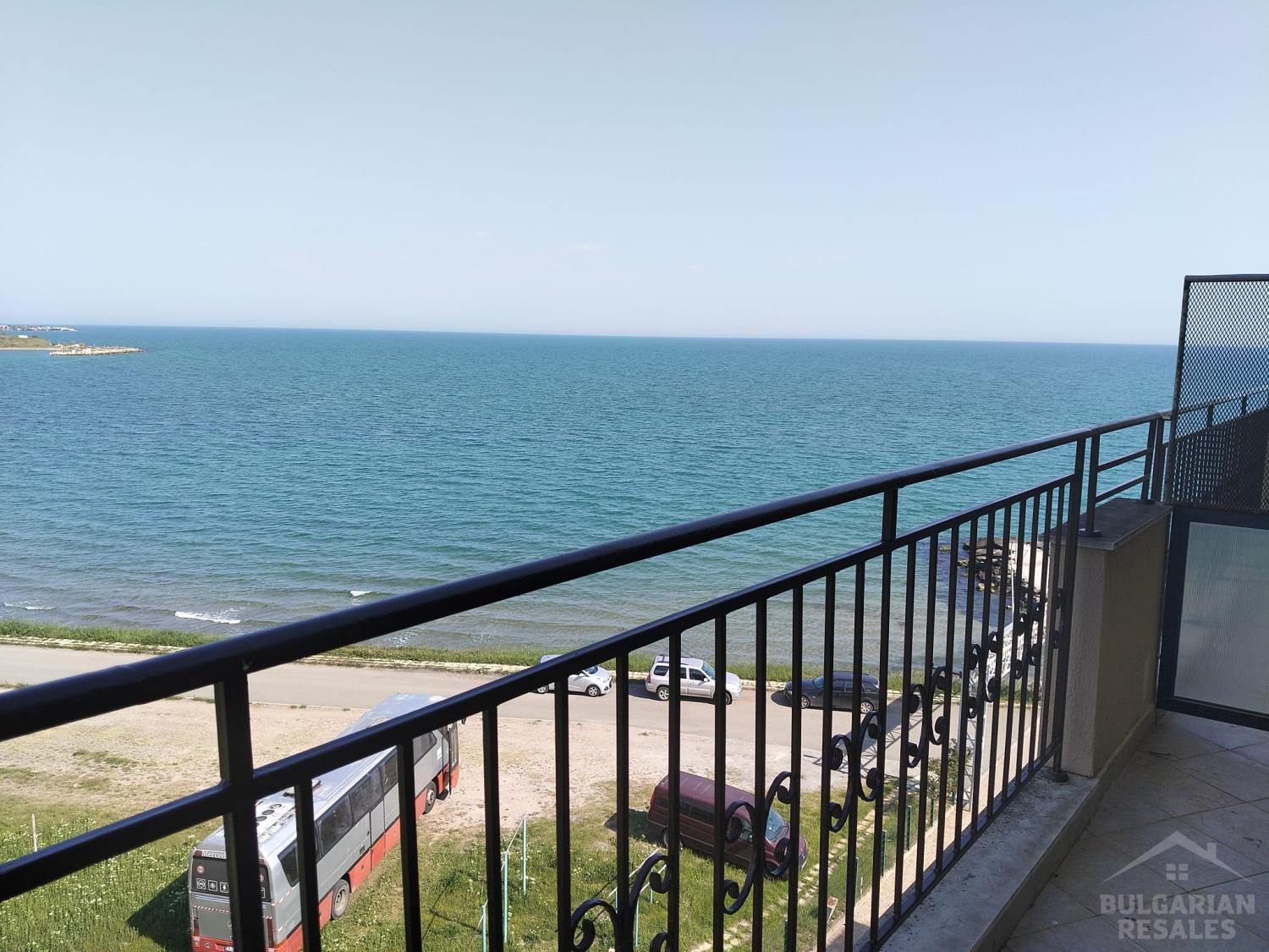 Първа линия, гледка към морето, достъпна цена! ID: 5097 - Снимка 15