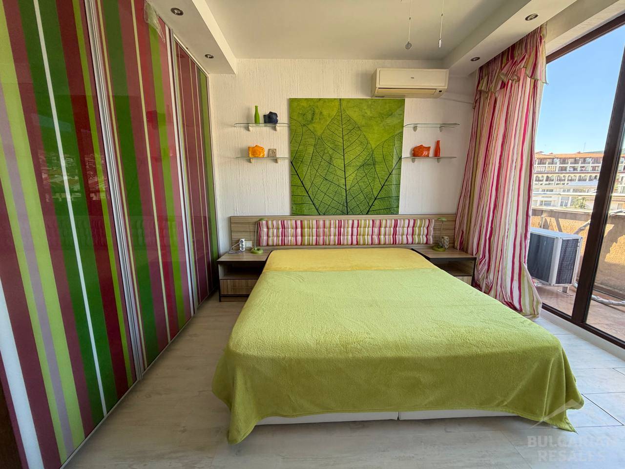 Three bedrooms, sea and mountain views, “Millennium,” Sveti Vlas ID: 6364 - Photo 16