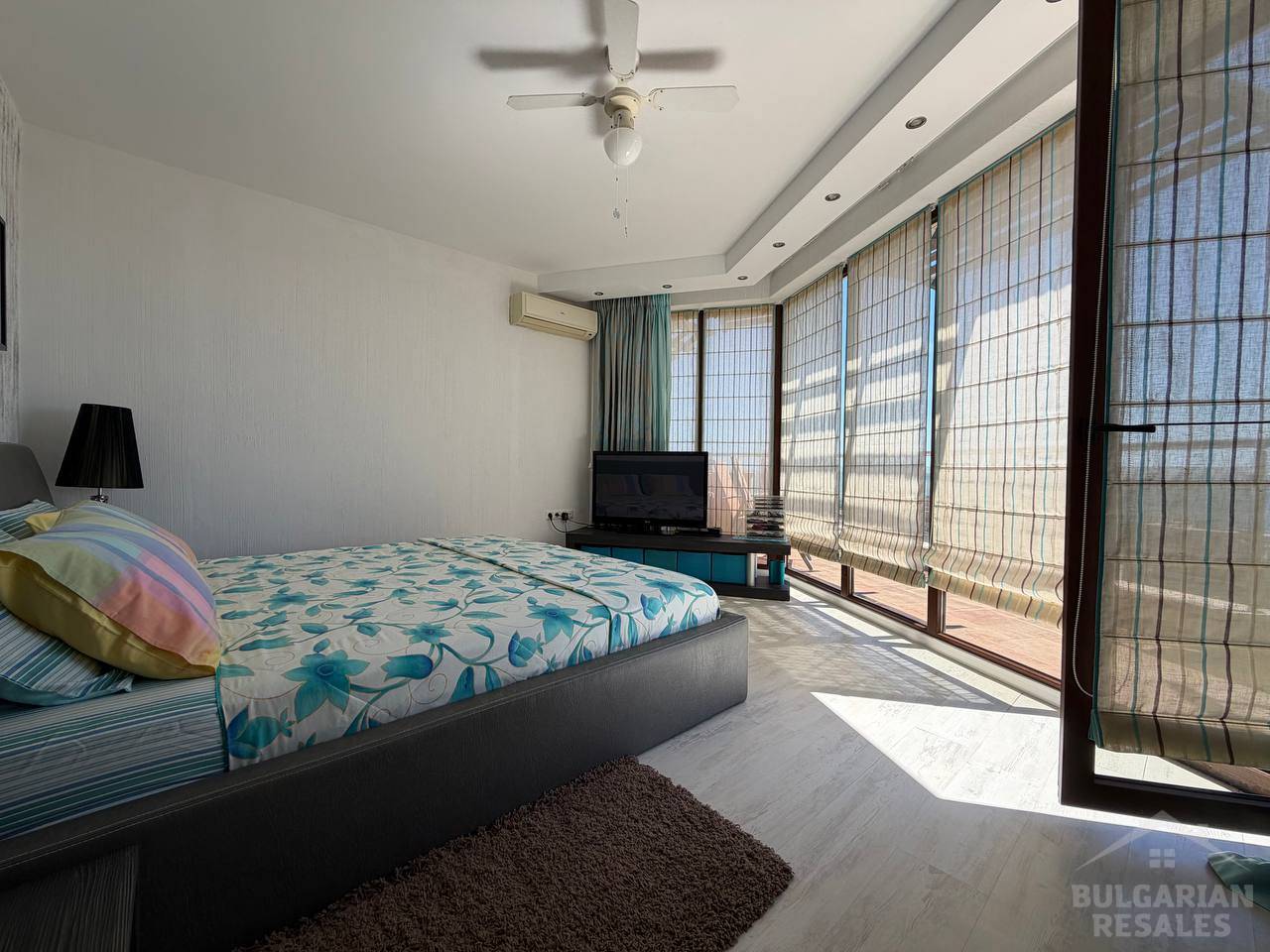 Three bedrooms, sea and mountain views, “Millennium,” Sveti Vlas ID: 6364 - Photo 11