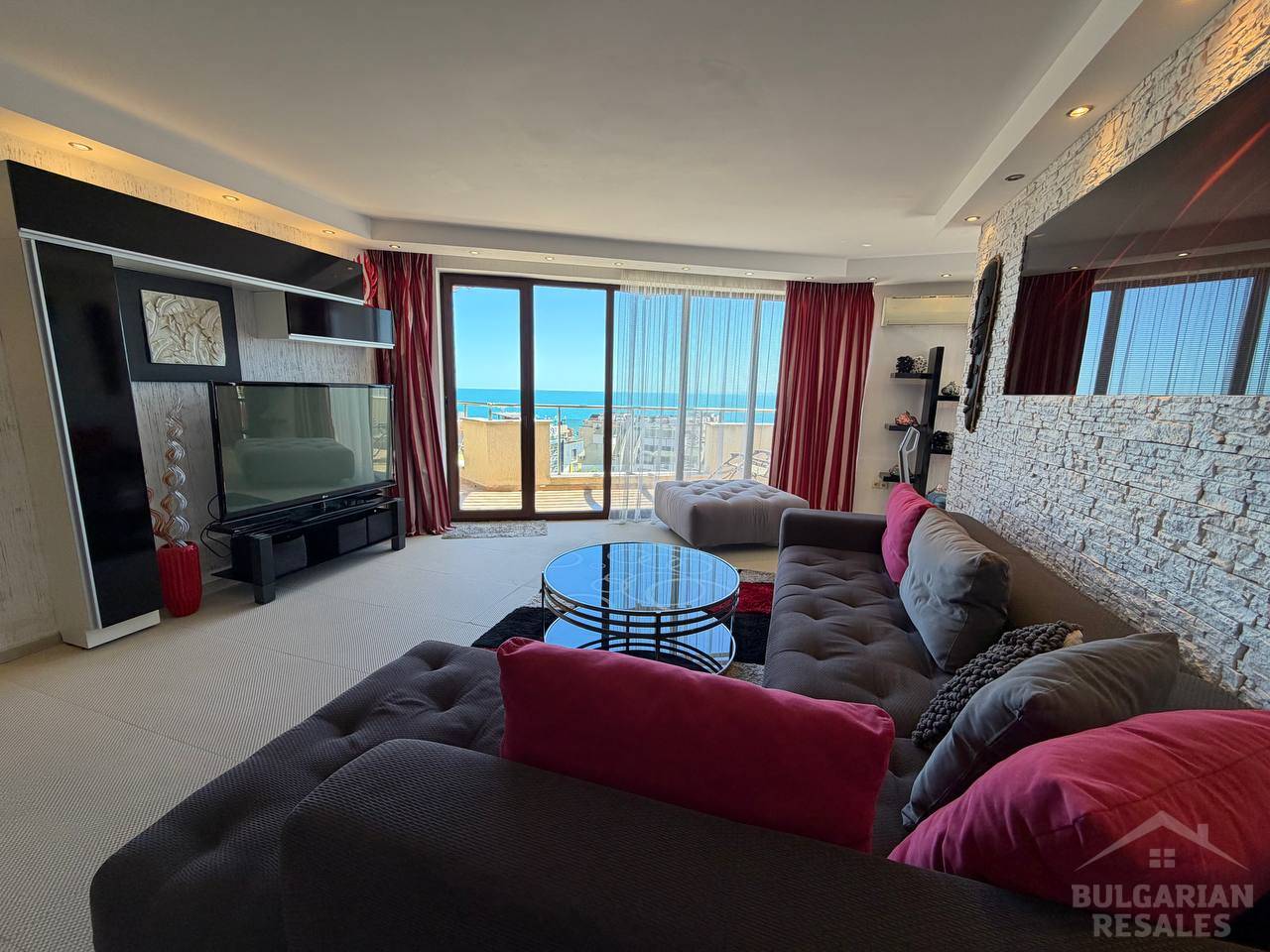 Three bedrooms, sea and mountain views, “Millennium,” Sveti Vlas ID: 6364 - Photo 3