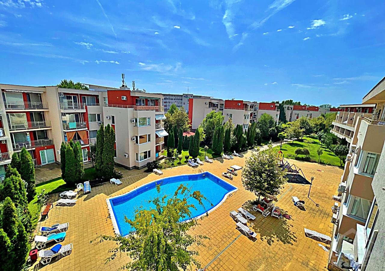 Вид на бассейн! Квартира в популярном комплексе ID: 4601 - Фото 1