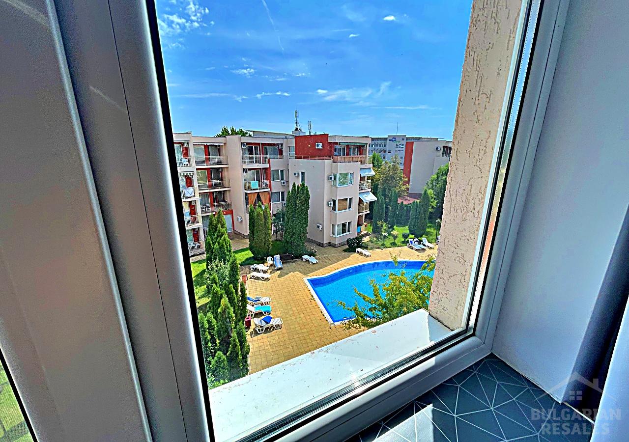 Вид на бассейн! Квартира в популярном комплексе ID: 4601 - Фото 5