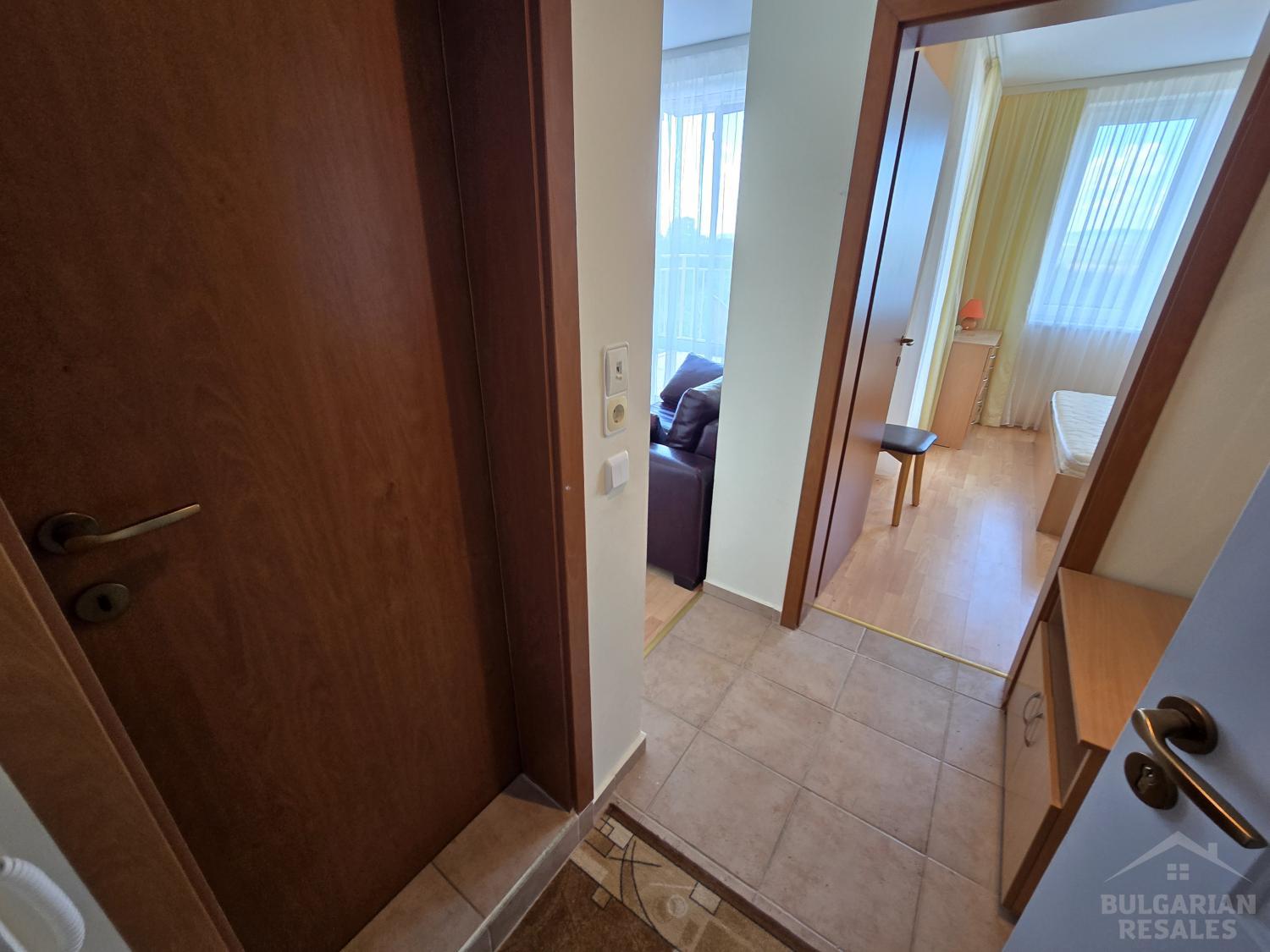 Светлая квартира с мебелью в 