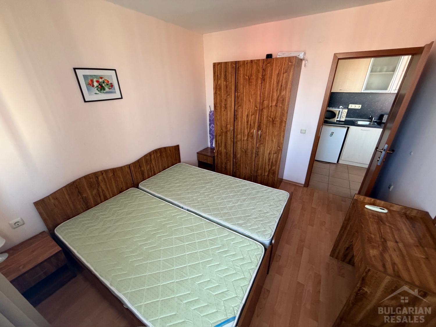 Urgent sale of a three-room apartment in Sunny Beach ID: 5673 - Photo 8