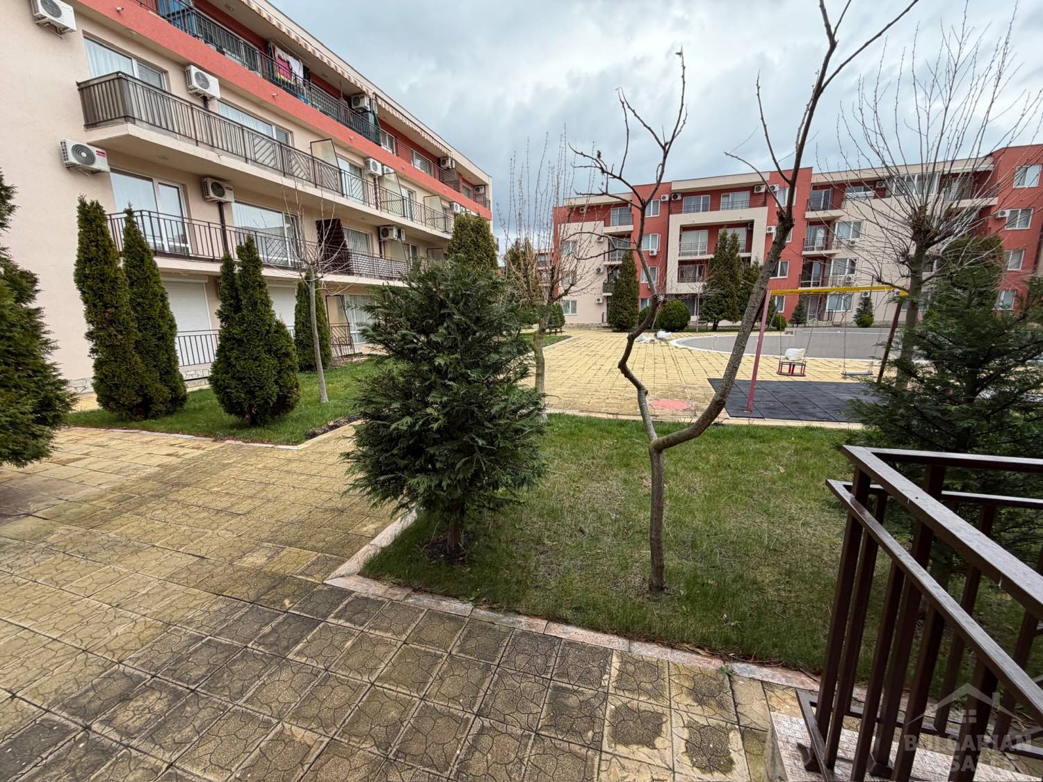 Вид на бассейн! Готовый апартамент в хорошем состоянии, комплекс 