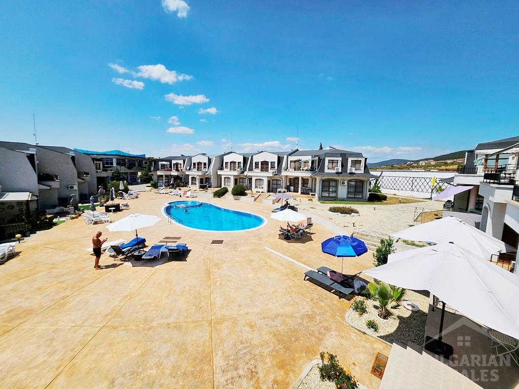 Dwupoziomowy apartament w kompleksie domków ID: 5373 - Фото1