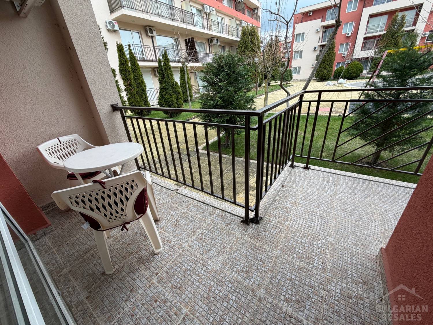 Вид на бассейн! Готовый апартамент в хорошем состоянии, комплекс 