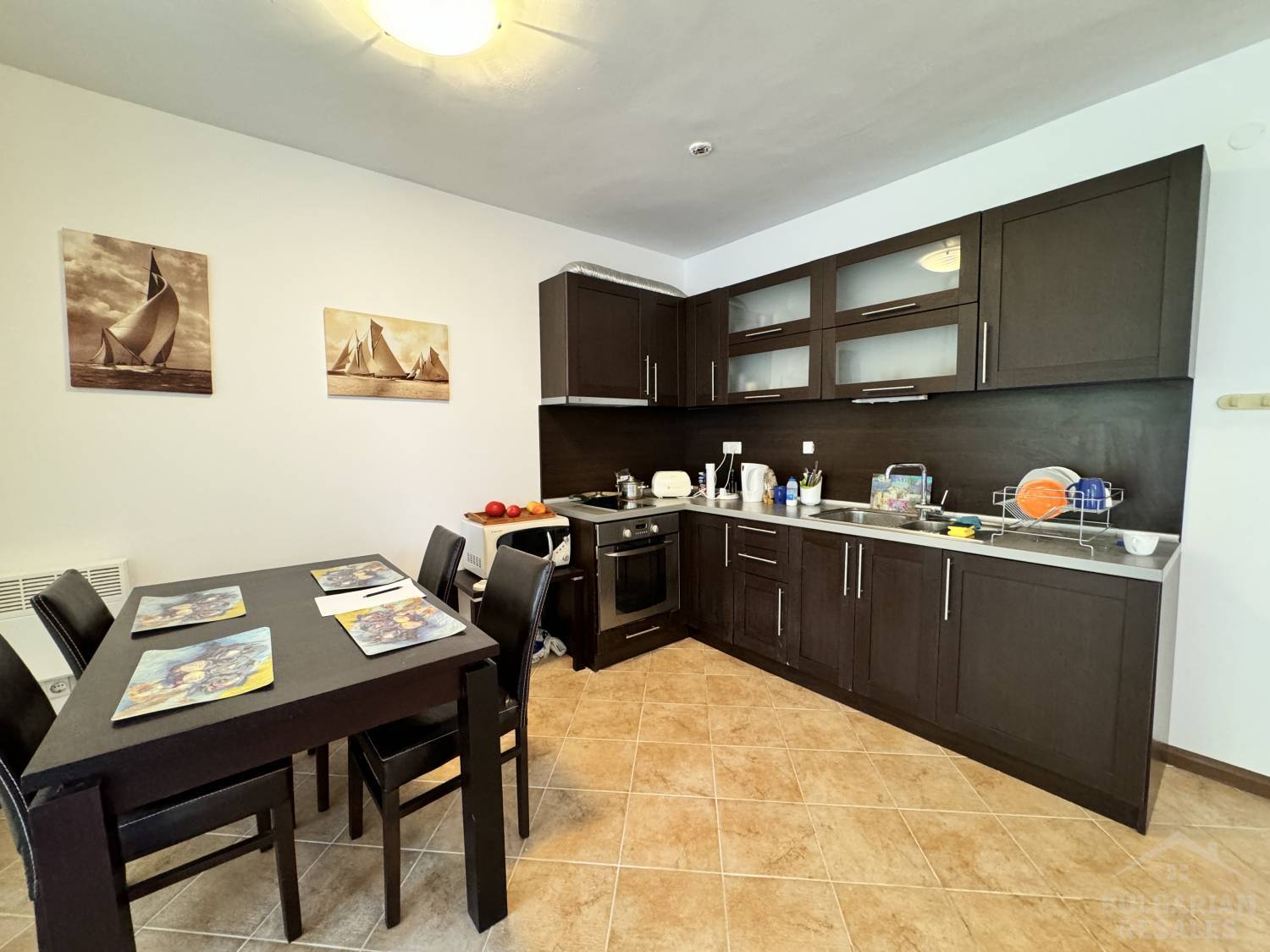 Priamo pri mori! Dvojizbový apartmán v komplexe s krásnym zeleným areálom v Lozeneci ID: 6113 - Фото3