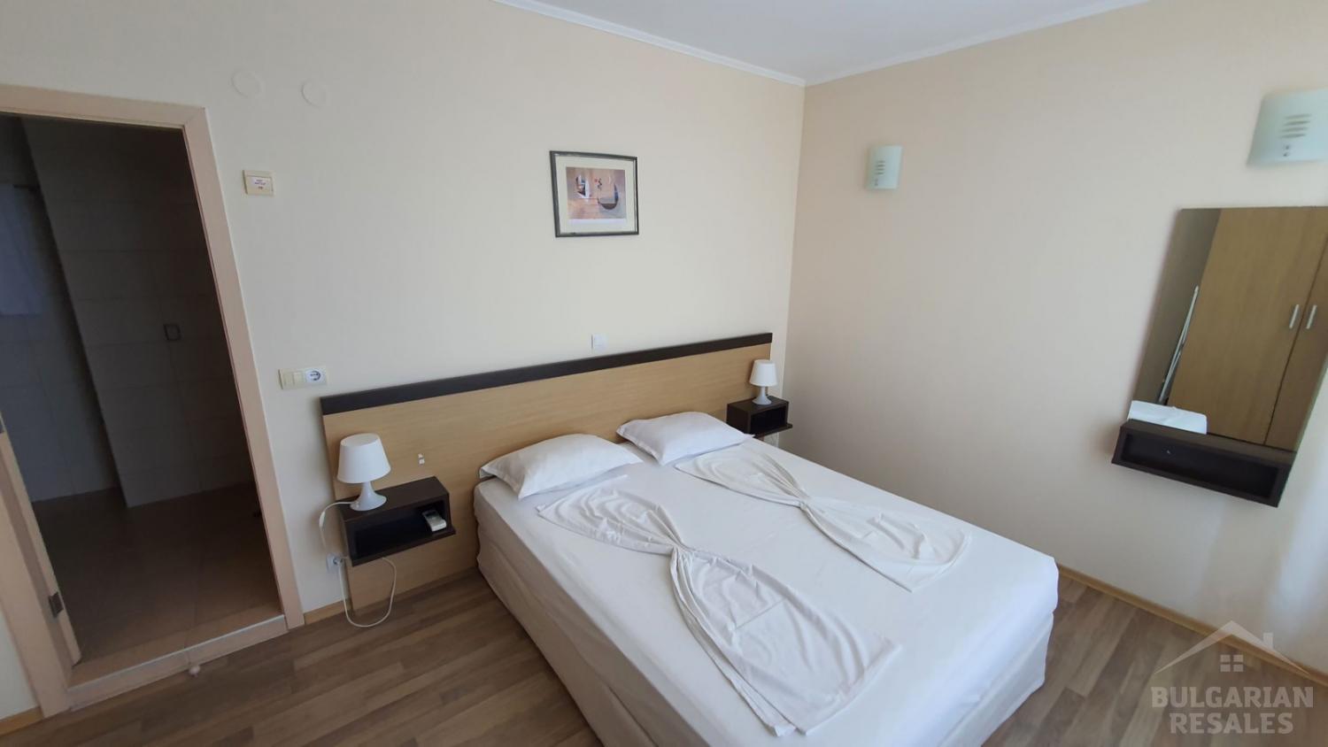 Апартамент с две спални на първа линия на брега на морето! Супер инвестиция! ID: 3917 - Снимка 7