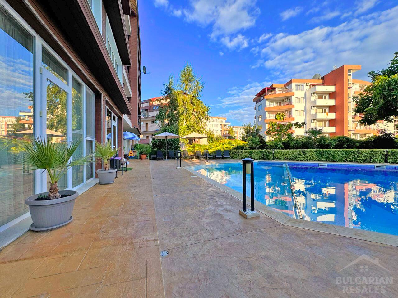 Просторни луксозни апартаменти с една спалня за продажба в „Omega Resort“ ID: 4285 - Снимка 17