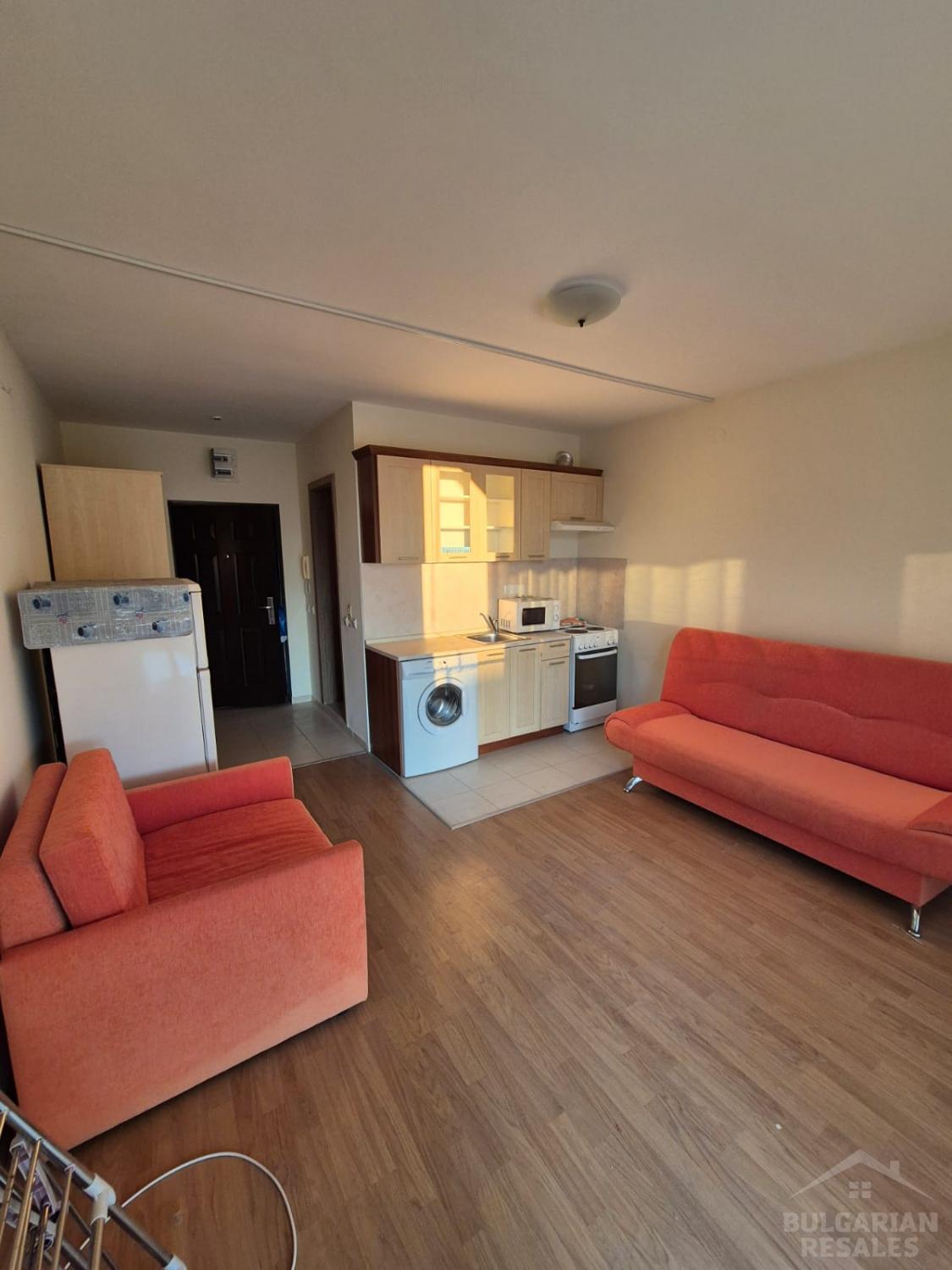 Студио с изглед към басейна в комплекс с голяма територия ID: 4371 - Снимка 9