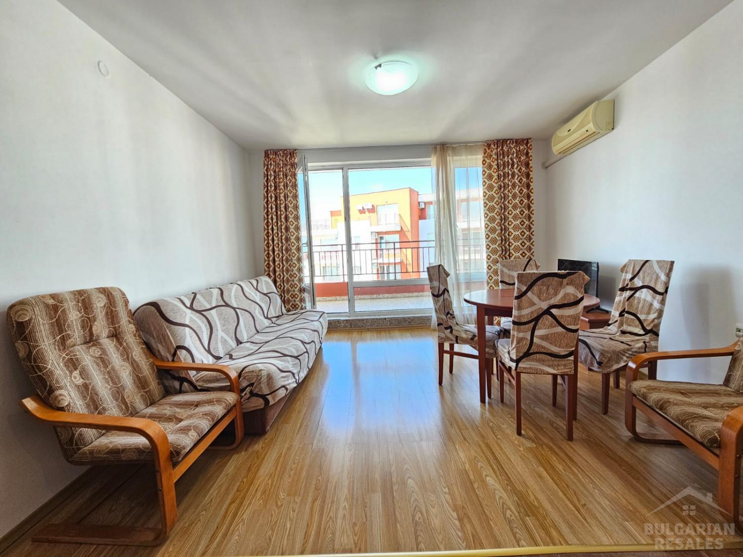 Apartment by the sea in the complex 