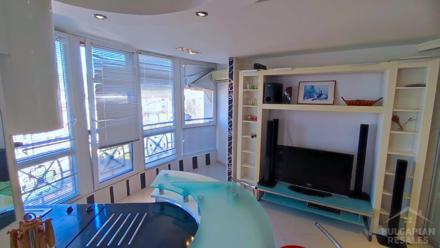 Mieszkanie z nowoczesną renowacją ID: 3903 - Фото2