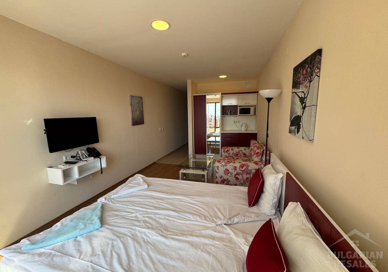 Beachfront, sea view, studio in “Premier Fort Beach,” Sveti Vlas ID: 6067 - Photo 5