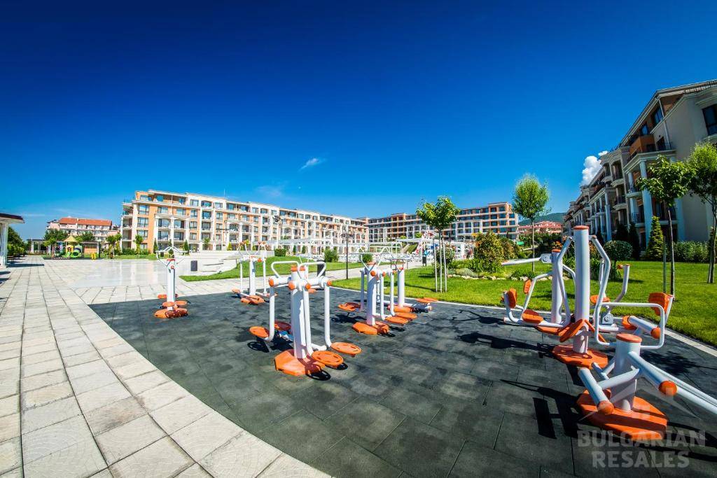 Kawalerka w pierwszej linii brzegowej w Sveti Vlas, prestiżowy kompleks „Premier Fort Beach” ID: 6066 - Фото9