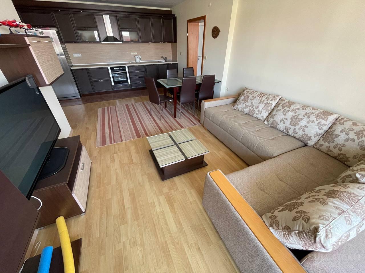 Perfect for a large family! Apartment on the first line ID: 4911 - Photo 2