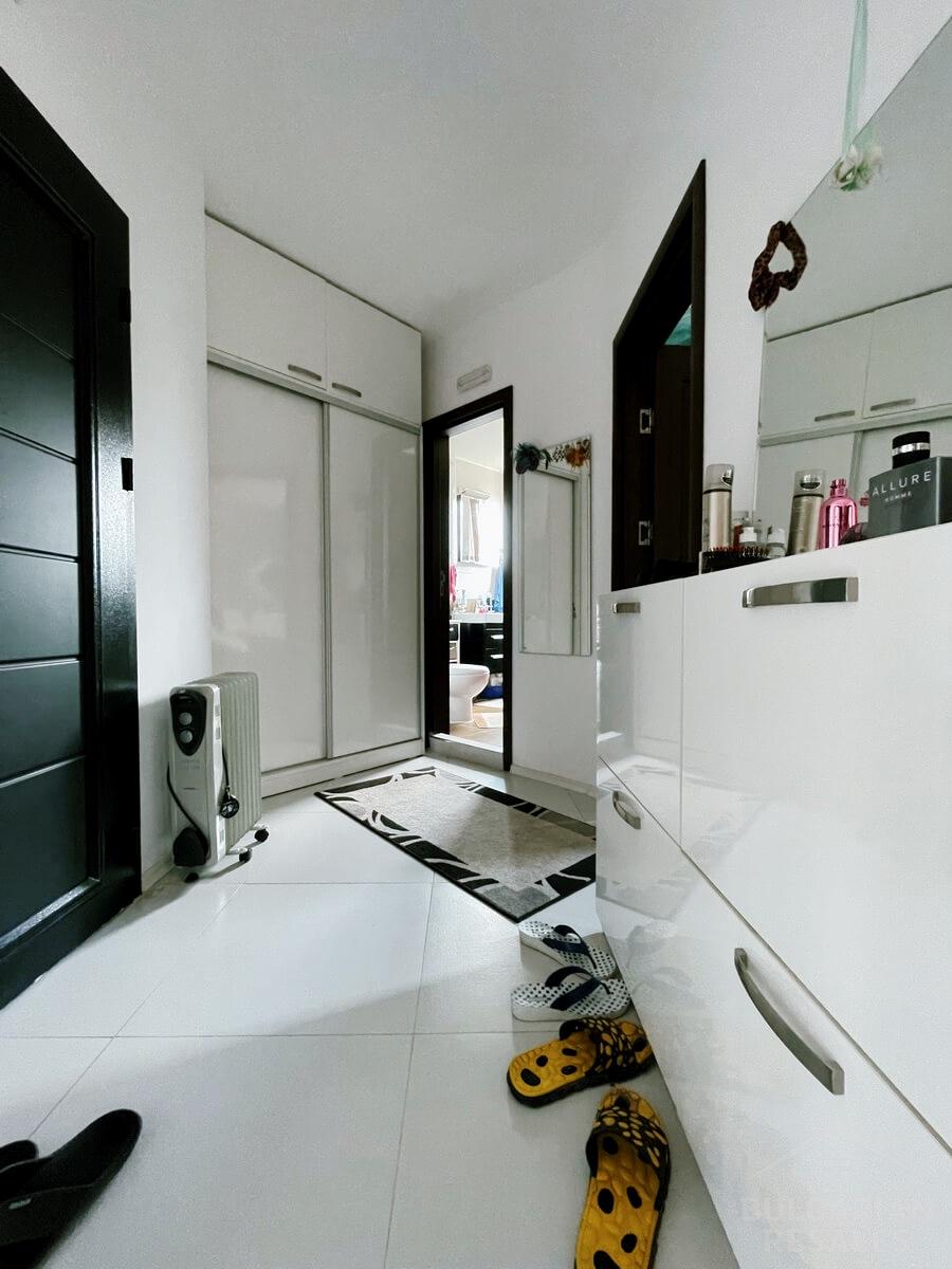 The first line by the sea! Flat with modern renovation and furniture ID: 3536 - Photo 12
