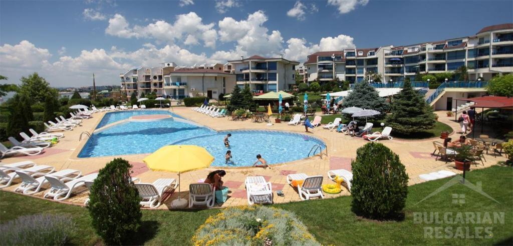 Villa for a large family by the sea in Sveti Vlas ID: 5069 - Photo 22