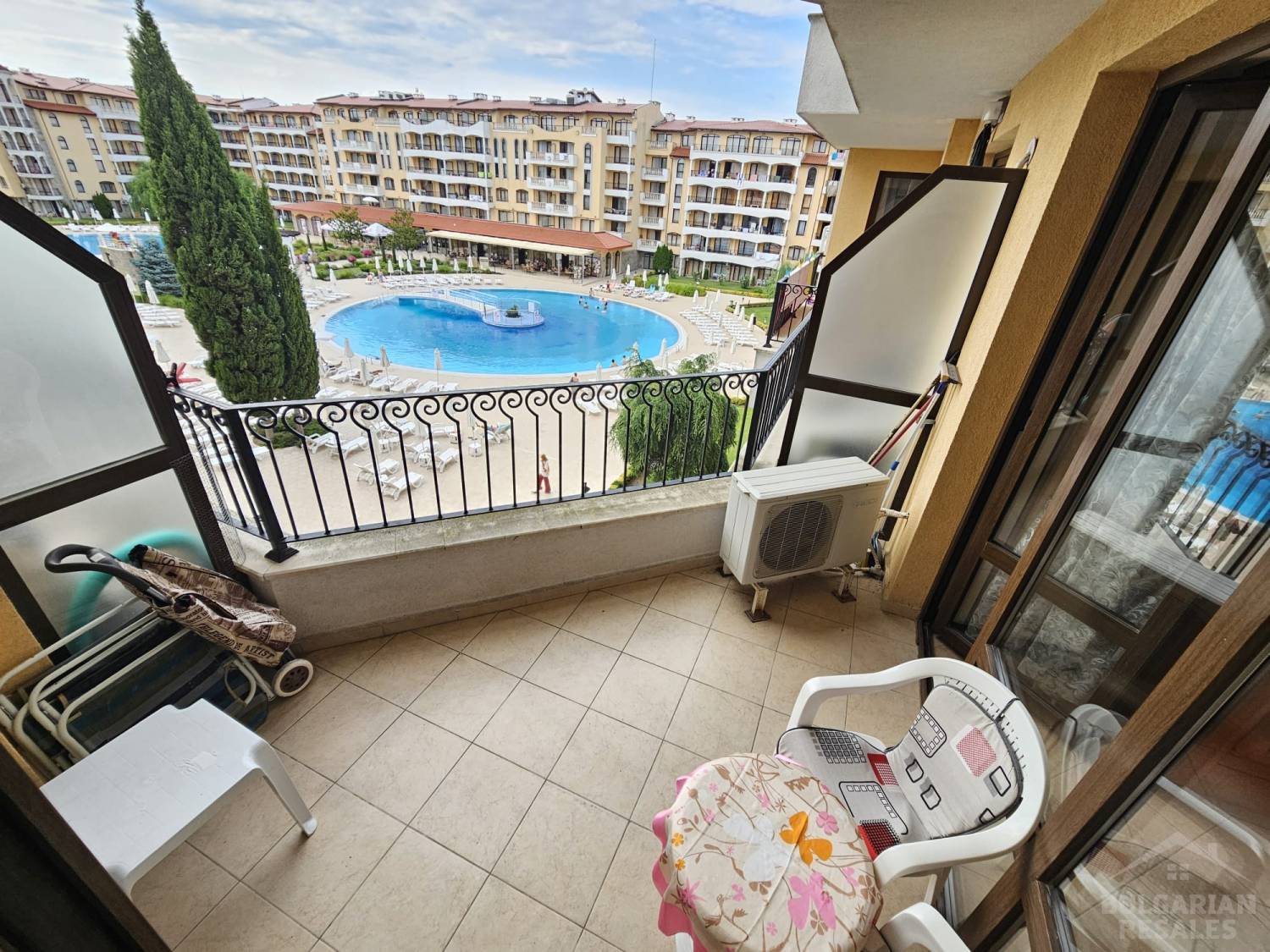 Move-in-ready apartment with a view of the pool, “Royal Sun” complex ID: 6309 - Photo 1