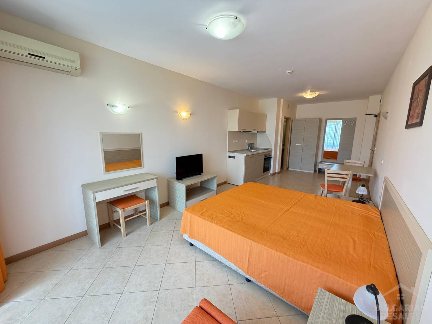 Predaj priestranného štúdia v komplexe „Royal Sun“, Sunny Beach ID: 6070 - Фото5