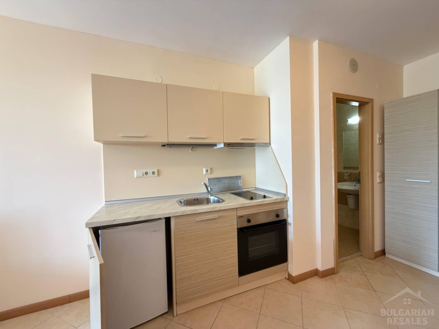 Predaj priestranného štúdia v komplexe „Royal Sun“, Sunny Beach ID: 6070 - Фото6