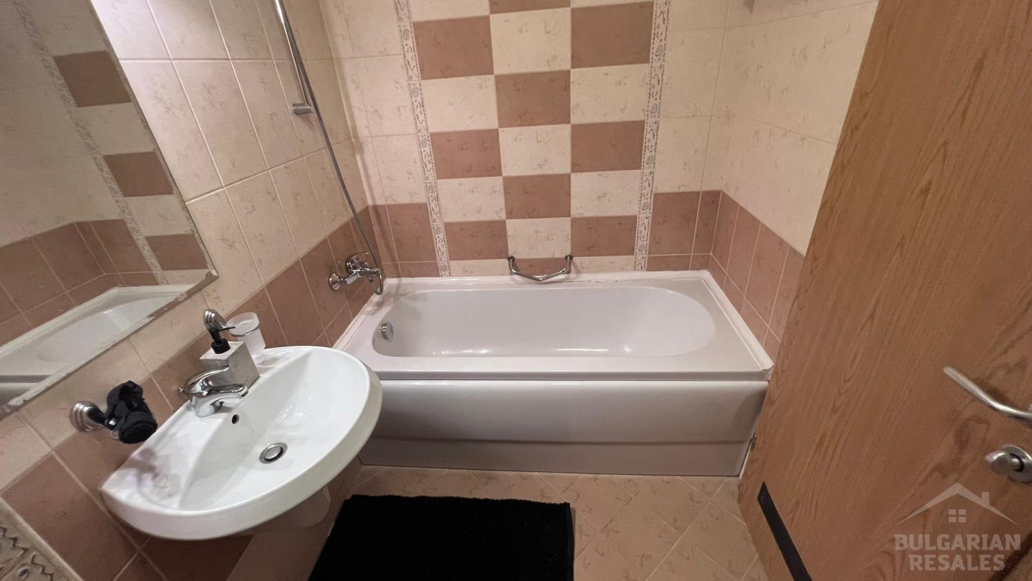 Byt s moderným nábytkom v prestížnom komplexe ID: 3590 - Фото9