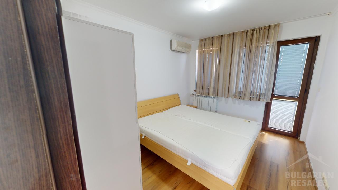 Триетажна къща с директен изход към басейна ID: 5316 - Снимка 12