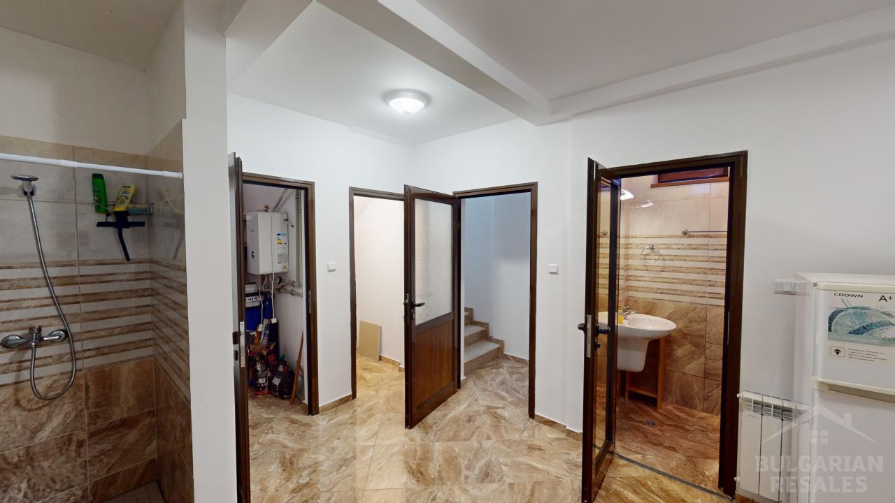 Trzypiętrowy dom z bezpośrednim dostępem do basenu ID: 5316 - Фото19