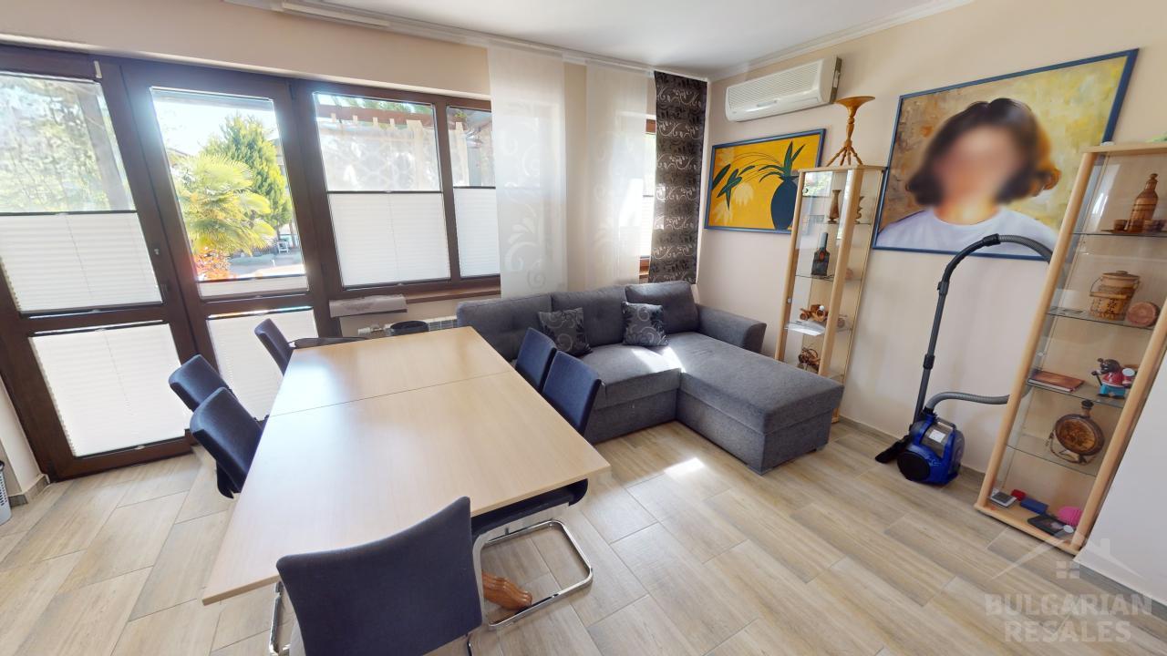 Trzypiętrowy dom z bezpośrednim dostępem do basenu ID: 5316 - Фото7