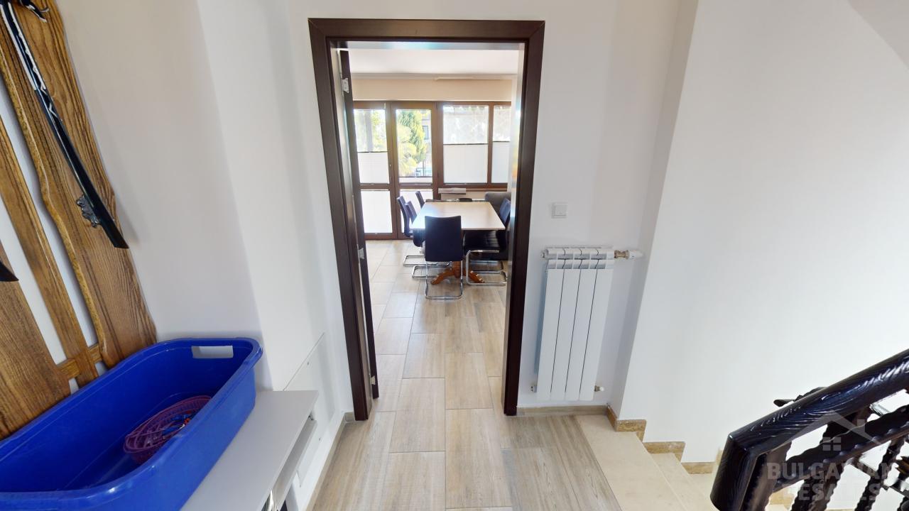 Trzypiętrowy dom z bezpośrednim dostępem do basenu ID: 5316 - Фото8