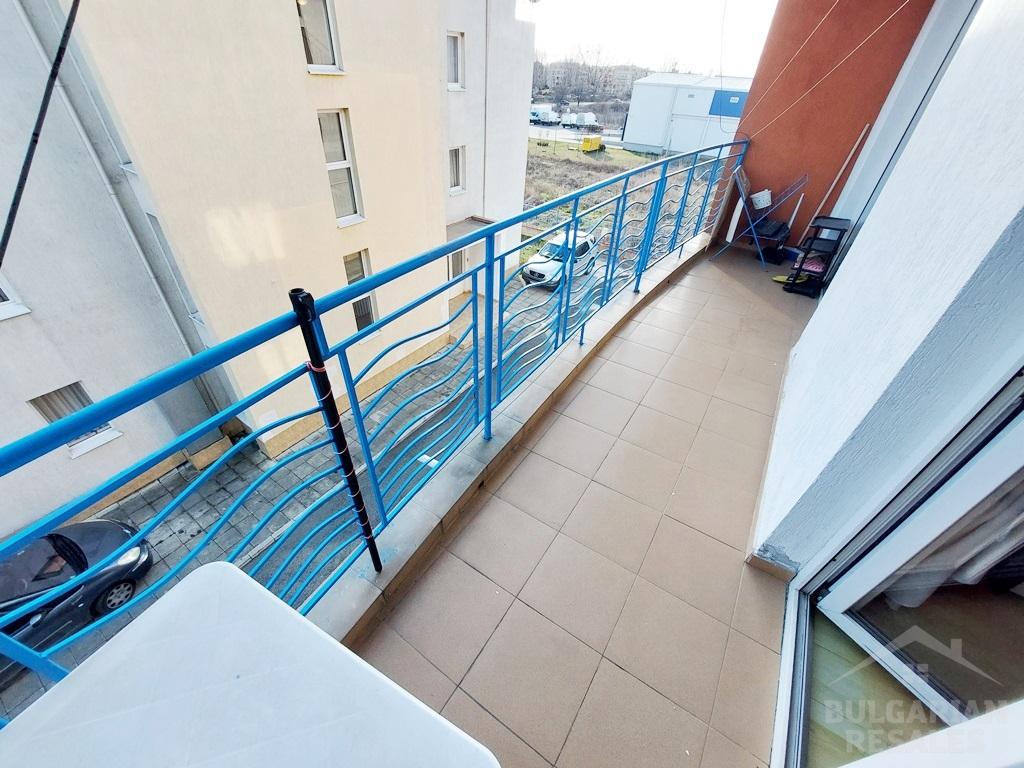 Great price! Two bedroom condo in gated community ID: 3300 - Photo 5