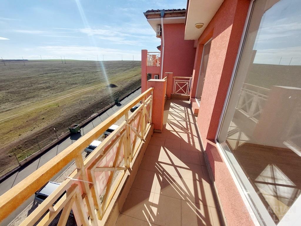 Duże nieumeblowane mieszkanie w strzeżonym kompleksie ID: 3266 - Фото12