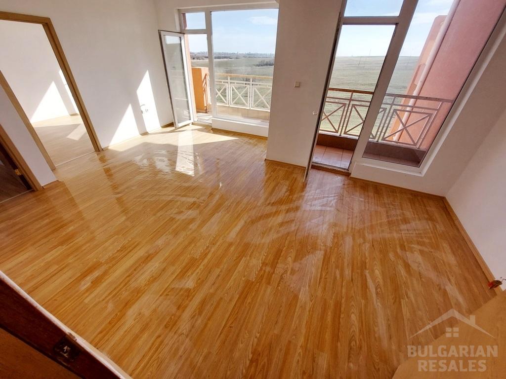 Duże nieumeblowane mieszkanie w strzeżonym kompleksie ID: 3266 - Фото3