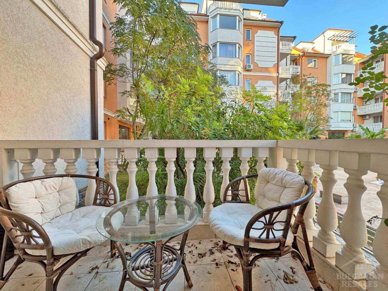 Wyposażone studio z widokiem na basen w „Sea Diamond” ID: 4853 - Фото2